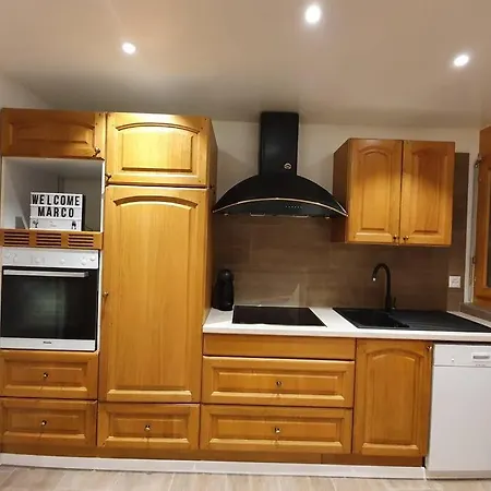 Logement La Fraine Apartment *